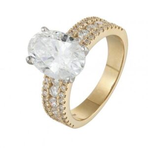 18K gold lab grown diamond engagement ring